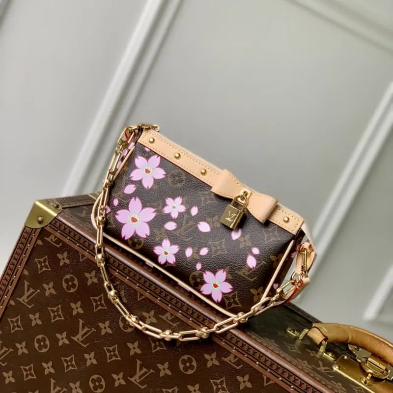 M13666 13x4x22cm High Quality Bags