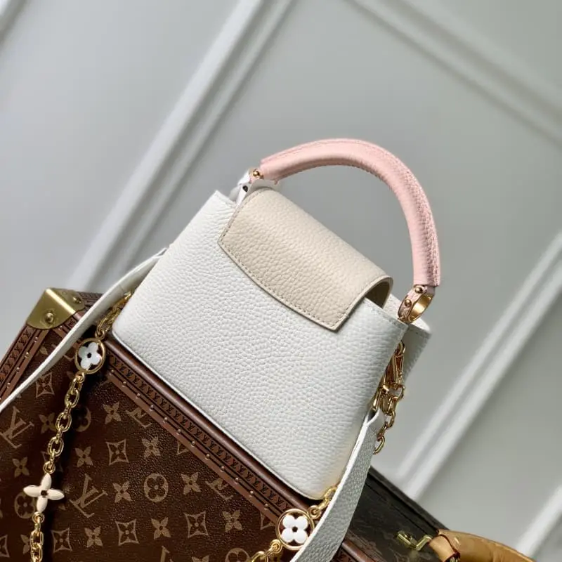 M20708 White with powder 21x14x8cm High Quality Bags