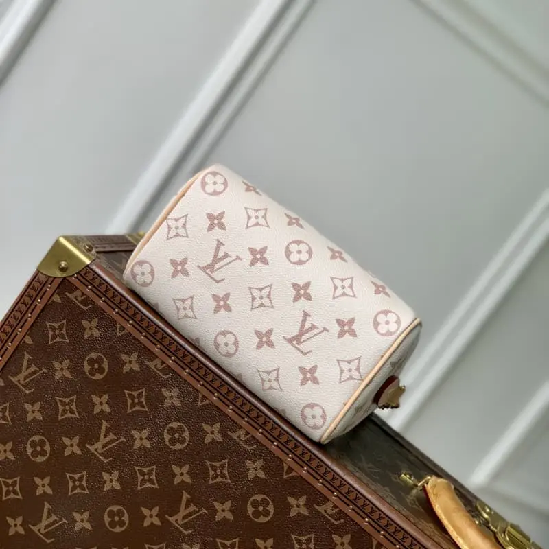 M24474 White Flower S1 18x12.5x11cm High Quality Bags