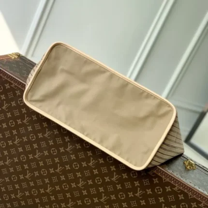 M11948 S1 32x19x39cm High Quality Bags